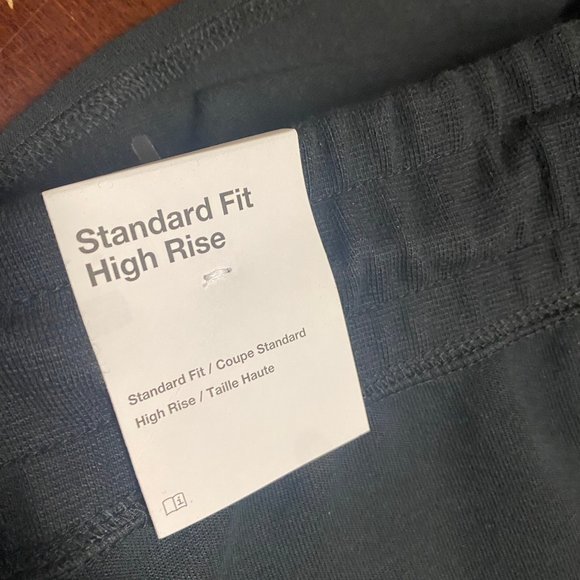 Nike Womens Black Sportswear Tech Fleece High Rise Standard Fit Jogger Pants - Picture 4 of 7